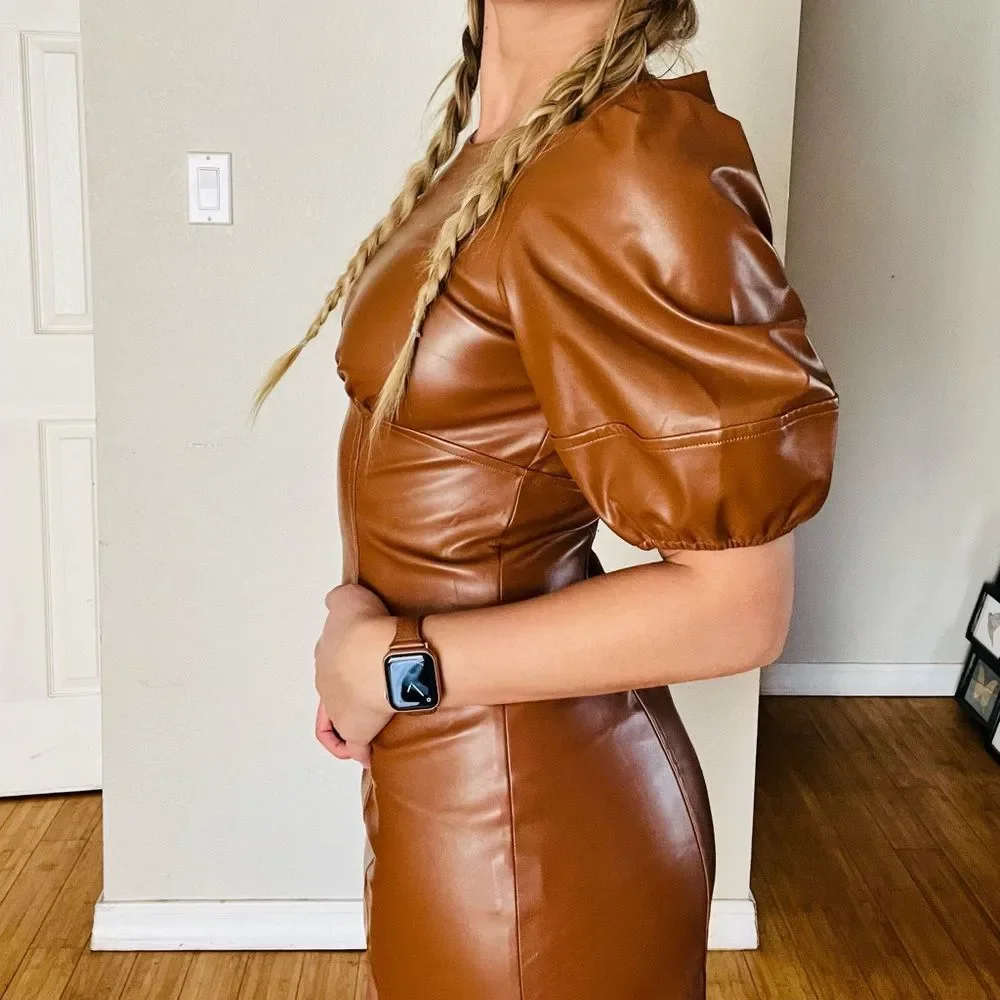 This dress is so cute - Picture 6 of 8